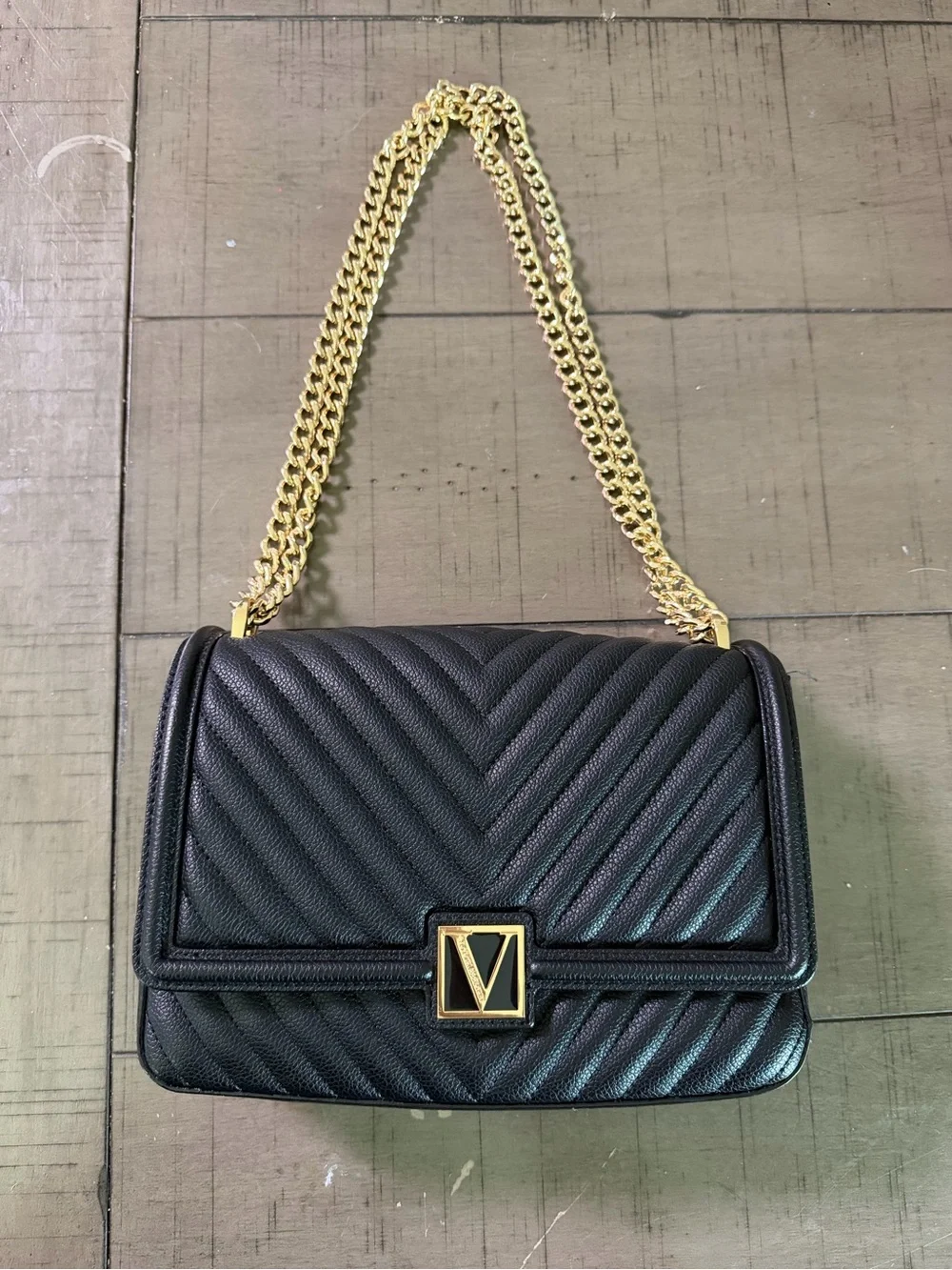 Victoria Secret Quilted Chain Shoulder Bag in Black